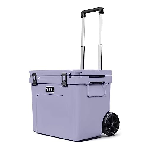 Portable and Versatile Wheeled Cooler with Periscope Handle for Ease.