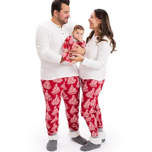 Cozy Up the Whole Family with Organic Holiday Pajama Matching!