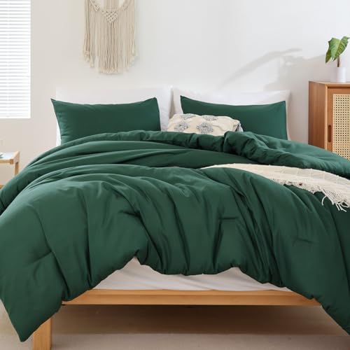 Emerald Green Boho Comforter Set with Dark Forest Green Pillowcases.