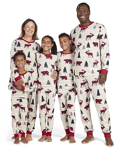 Cozy Up with Adorable Matching Pajamas for the Whole Family!