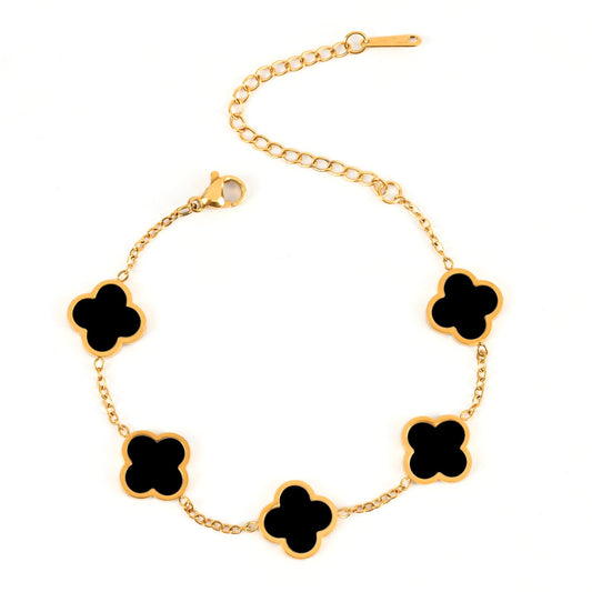 Elegant Clover Charm Bracelet for the Modern Woman's Wrist