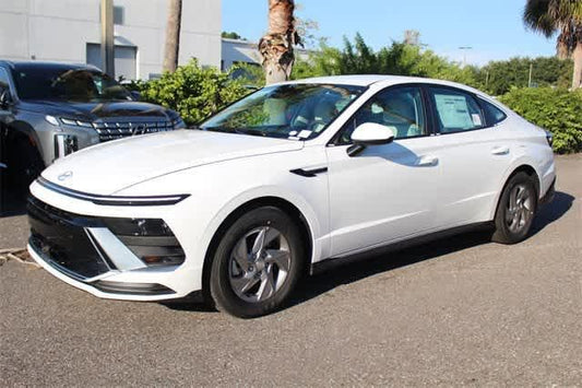 Turbocharged Fury: 2025 Hyundai Sonata SE Unleashes Unrelenting Performance Fury