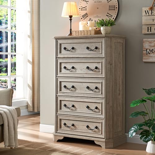 Rustic Farmhouse 5-Drawer Dresser with Natural Wood Texture