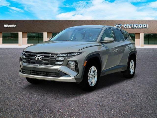 Elegance Meets Adventure: The 2025 Hyundai Tucson SE Unveiled