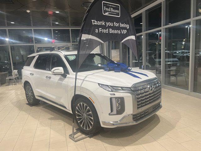Luxurious 2024 Hyundai Palisade with refined design and advanced technology features.