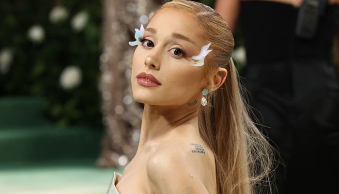 Ariana Grande Shines As Glinda: A Star-Studded Tribute Inspired By Meryl Streep