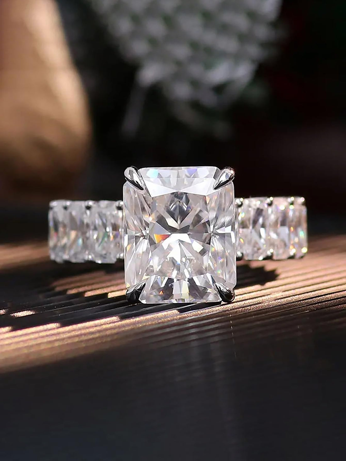 Exquisite Luxury Ring for Women - Fine Jewelry for Daily Life and Special Occasions