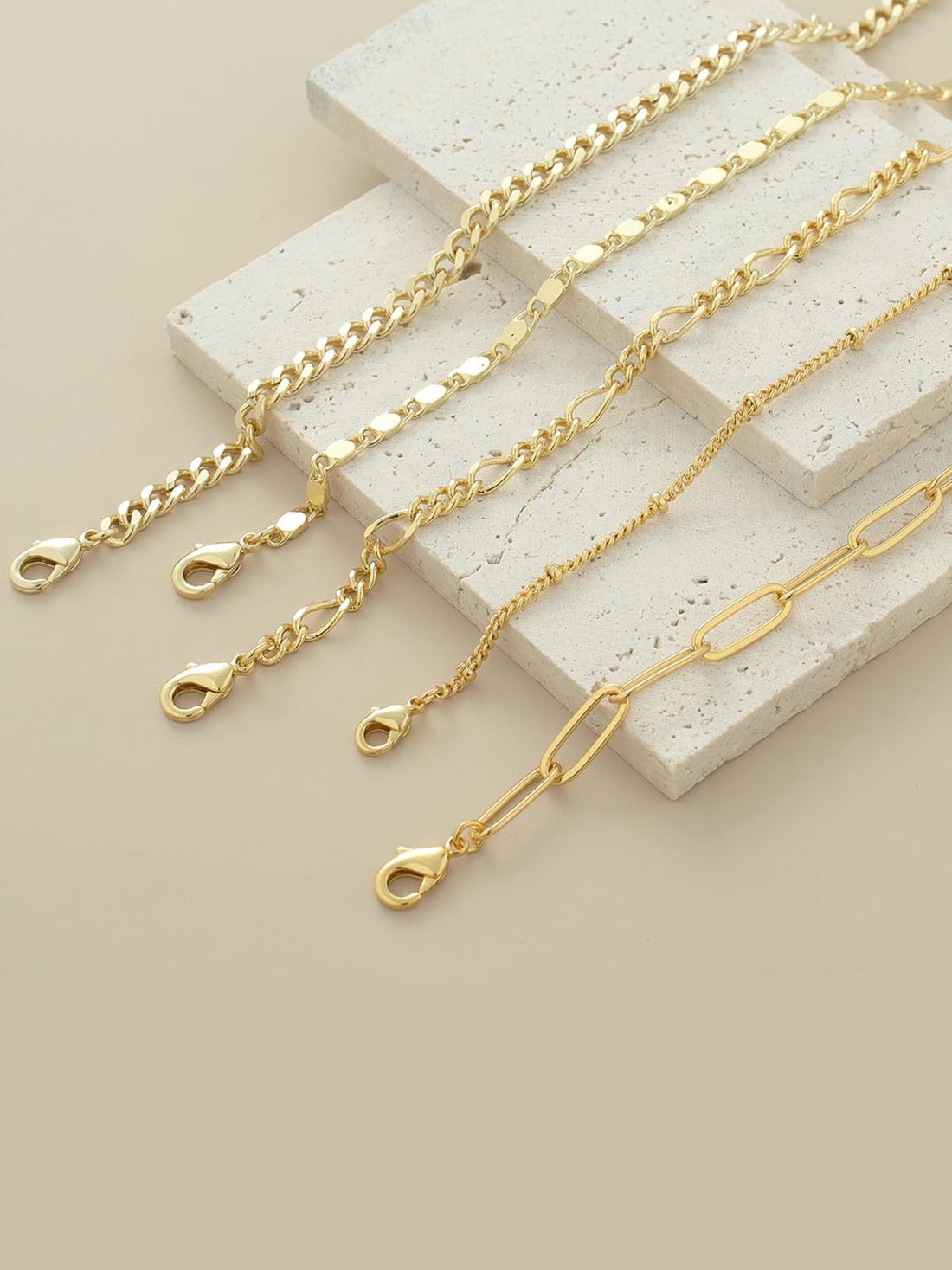 Stunning Gold Heart Anklets for Women, Perfect for Valentine's Day.