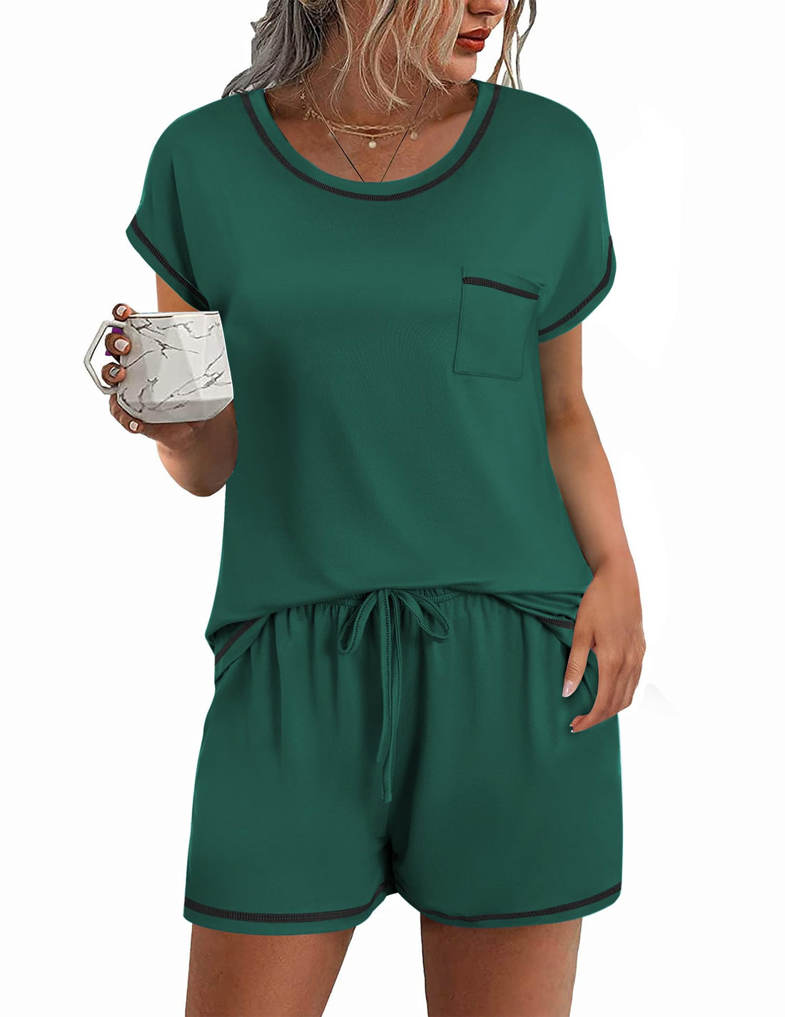 Luxurious Women's 2-Piece Sleepwear Set with Pockets and Pockets.