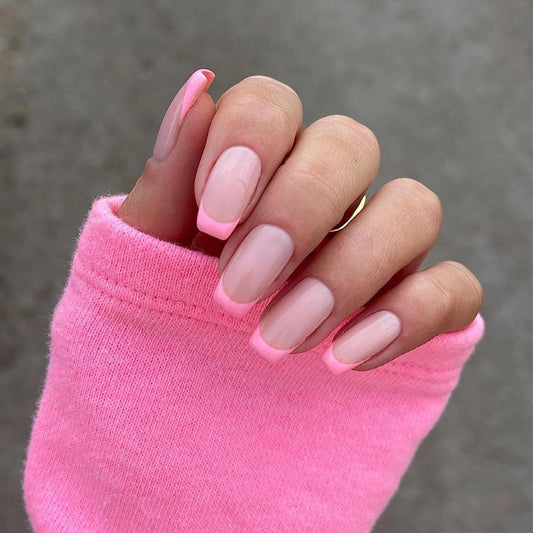 Gold Accent French Tip Nail Set – Glossy Square Nails for Elegant Looks.