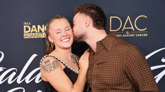 JoJo Siwa's Lightning Strike: A Tale Of Love And Recognition In The Public Eye