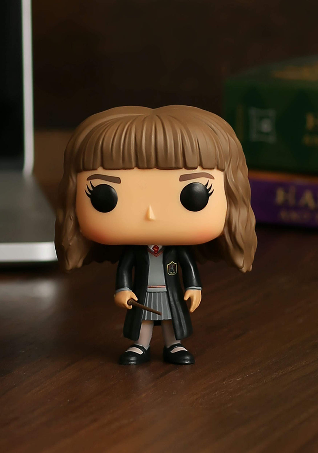 Magical Miniature of Brilliant Hermione Granger Unveiled in Vinyl Splendor
