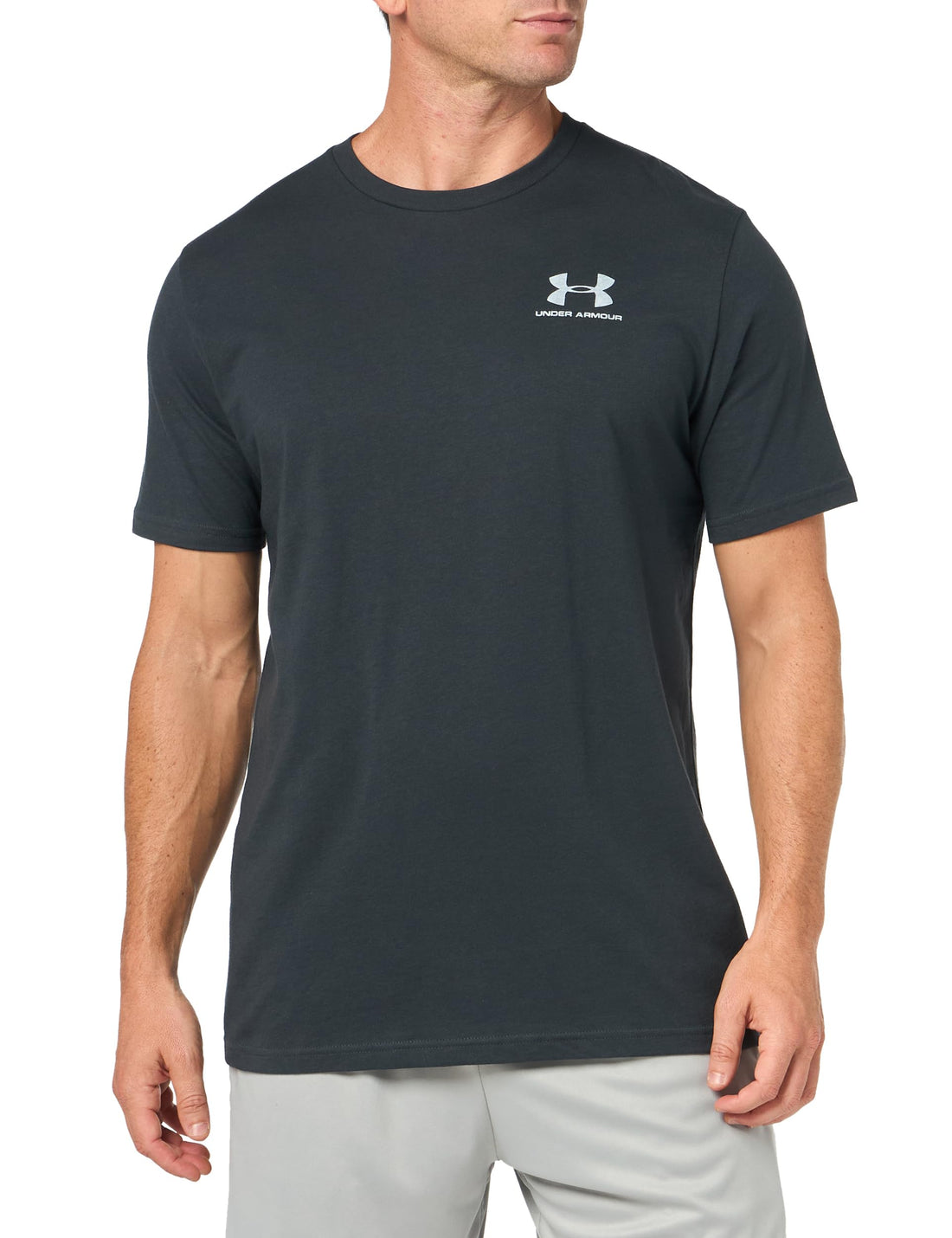 Under Armour Men's Sportstyle Left Chest Short Sleeve T-shirt.