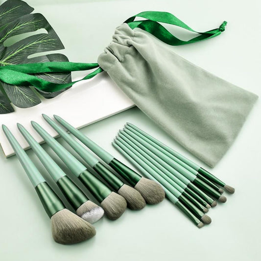 Soft Green 13-Piece Makeup Brush Set