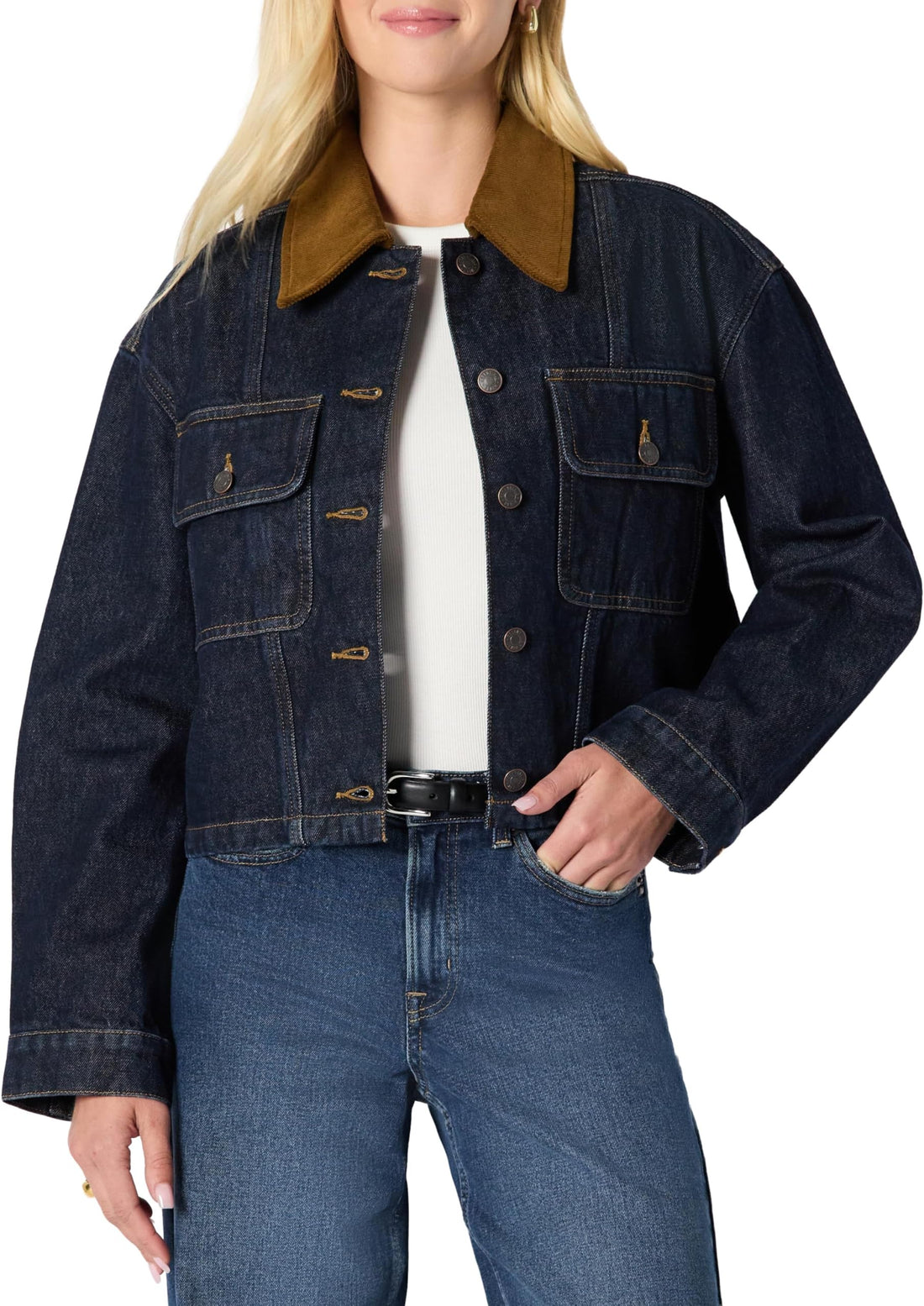 Amazon Essentials Women's Oversized-Fit Cropped Denim Jacket with Contrast Collar
