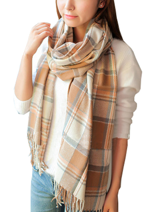 Be the Ultimate Statement of Style with This Chic Winter Shawl