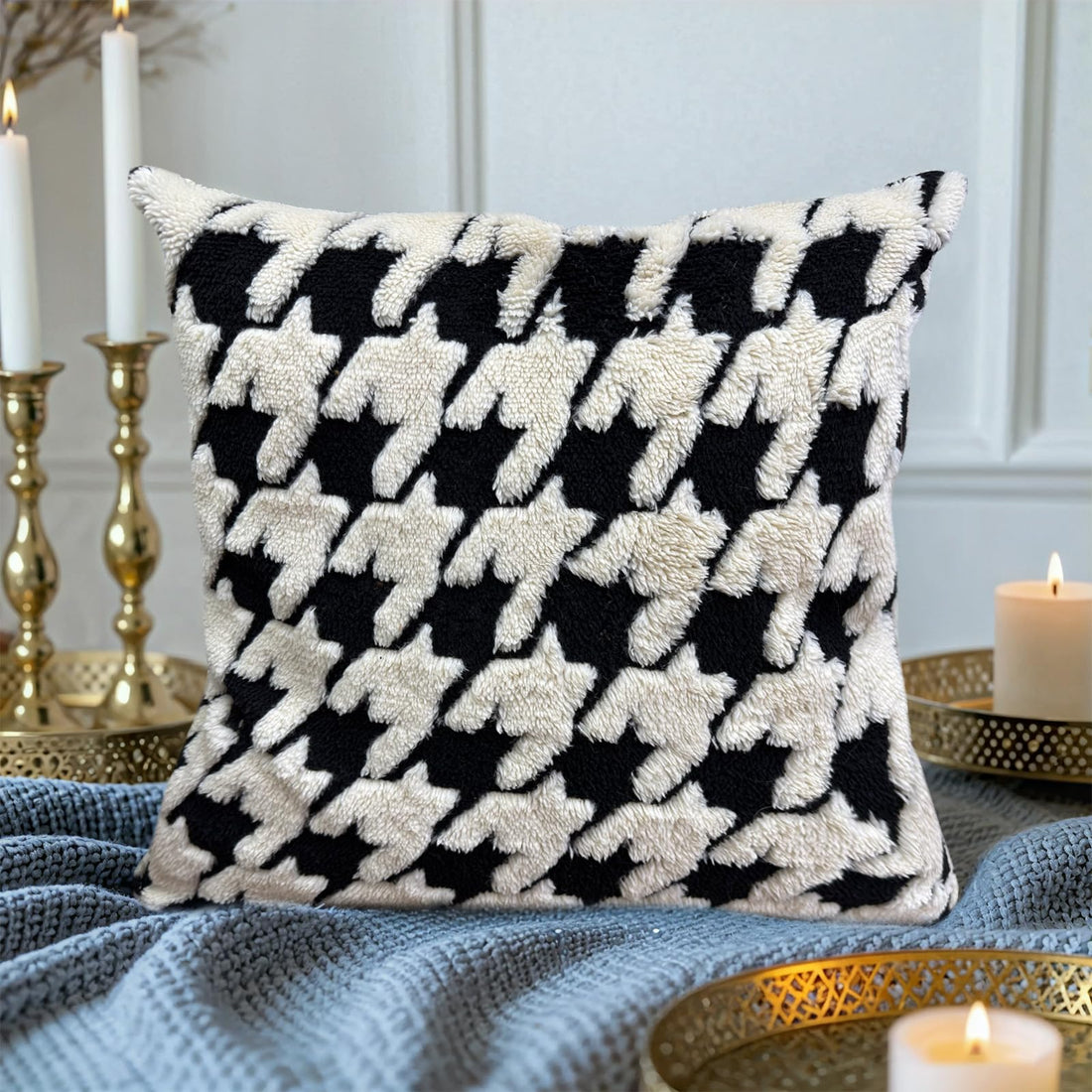 Velvet Throw Pillow Cases with Zipper for Home Decor Soft velvet pillow covers.