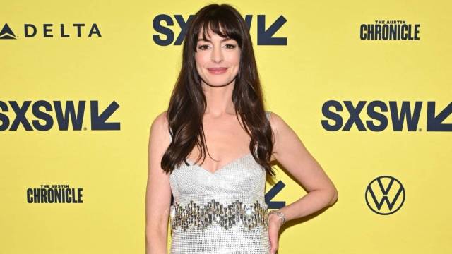 Anne Hathaway's Masterclass In Elegance