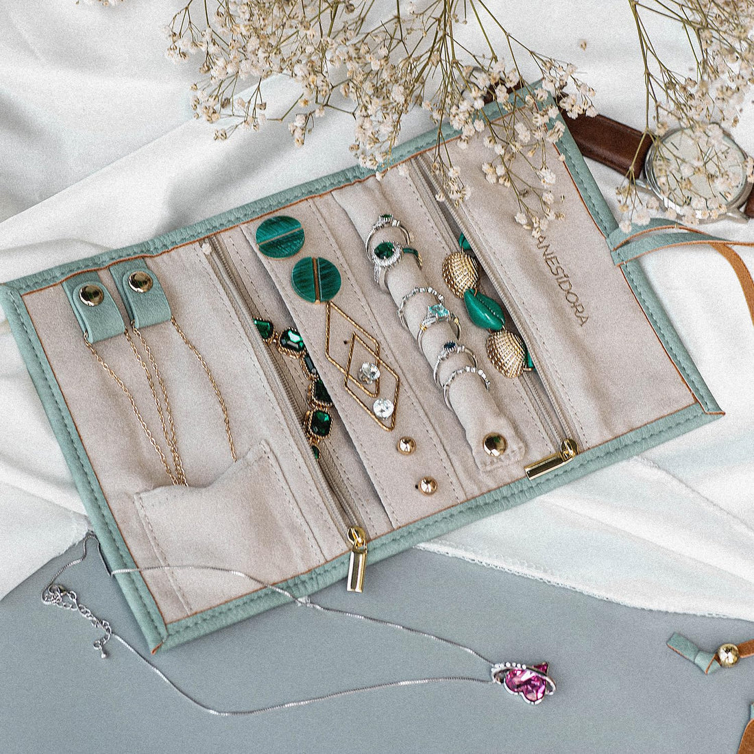 Travel Jewelry Organizer Storage Roll Portable jewelry storage for women travelers.