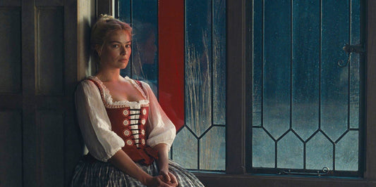 Emerald Fennell's 'Wuthering Heights' Ignites Critical Acclaim With Steamy And Seductive Portrayal