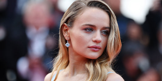 Joey King's Bold Vintage Prada Bob Debuts At Cannes Film